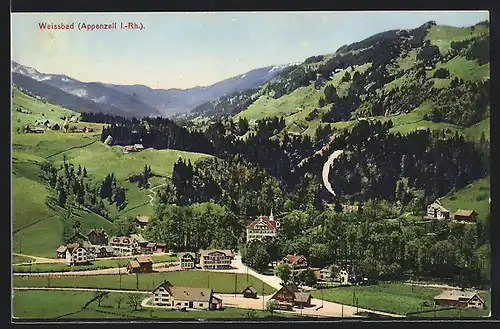 AK Weissbad /Appenzell I. Rh., Ortspartie mit Bergen