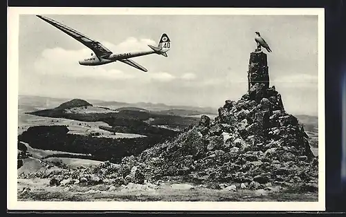 AK Wasserkuppe, Segelflugzeug am Fliegerdenkmal