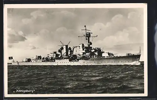 AK Leichter Kreuzer Königsberg in voller Fahrt