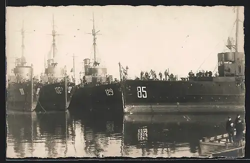 AK Minensuchboote 85, 129, 132, 111 der Reichsmarine