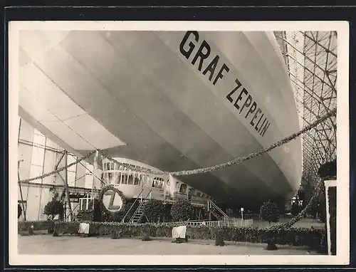 AK Taufe des Luftschiff Graf Zeppelin LZ 127