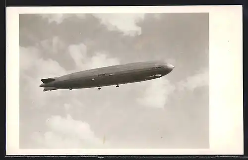 Foto-AK LZ 127 Graf Zeppelin in der Luft