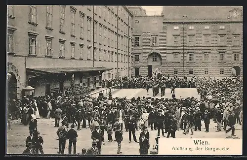 AK Wien, Hofburg, Burgwache bei der Ablösung