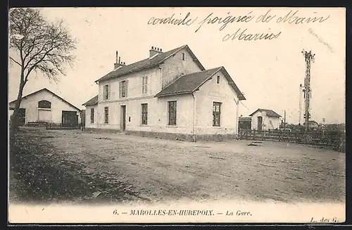 AK Marolles-en-Hurepoix, La Gare, Bahnhof