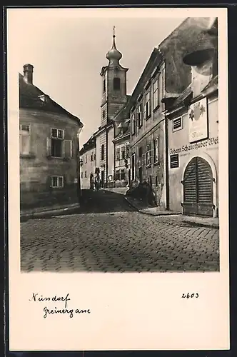 AK Wien-Nussdorf, Greinergasse mit Weinstube Johann Schauerhuber