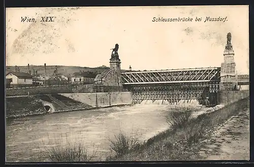 AK Wien-Nussdorf, Uferpartie an der Schleusenbrücke
