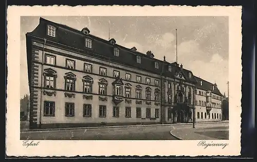 AK Erfurt, Regierung, Vorderansicht mit Strasse