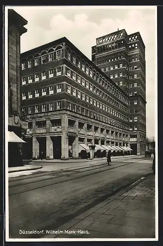 AK Düsseldorf, Wilhelm Marx-Haus mit Strasse