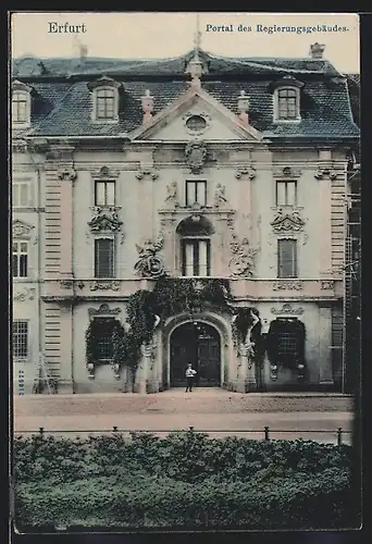 AK Erfurt, Portal des Regierungsgebäudes