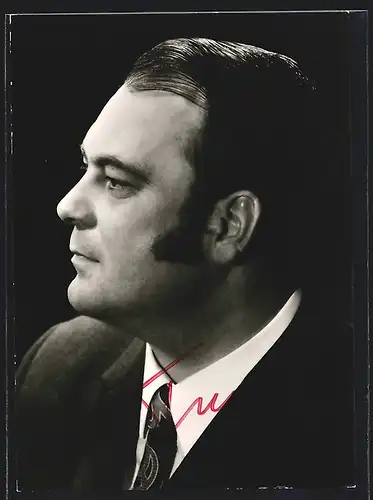 AK Opernsänger Gerd Feldhoff im schwarzen Anzug, mit original Autograph