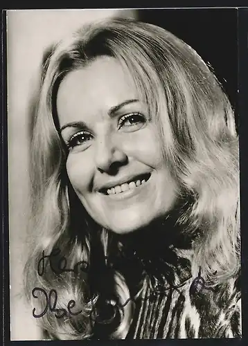 AK Opernsängerin Ilse Gramatzki am Lächeln, mit original Autograph