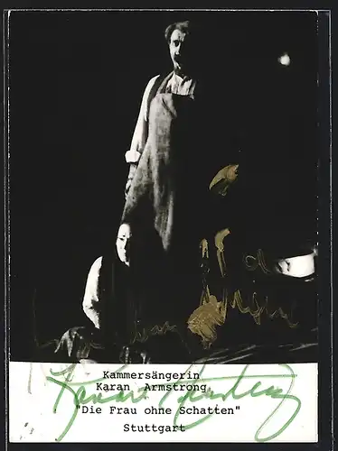 AK Opernsänger Karan Armstrong und Wolfgang Schöne in Szene von Die Frau ohne Schatten, mit original Autograph