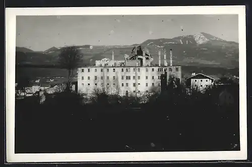 Foto-AK Hallein, Brand im Augustinerkloster 1943, Zerstörtes Kloster