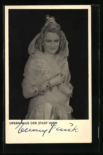 AK Opernsängerin Emmy Funk auf der Bühne, mit original Autograph