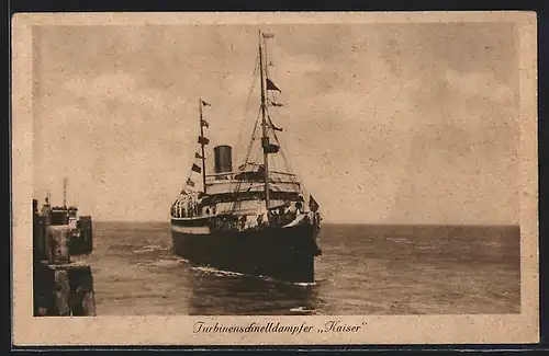 AK Turbinenschnelldampfer Kaiser an der Küste