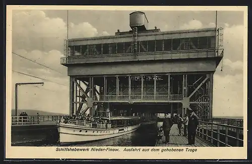 AK Niederfinow, Ausfahrt nach der ersten Beförderung im Schiffshebewerk