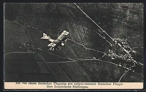 AK Deutsches Flugzeug über französischen Stellungen