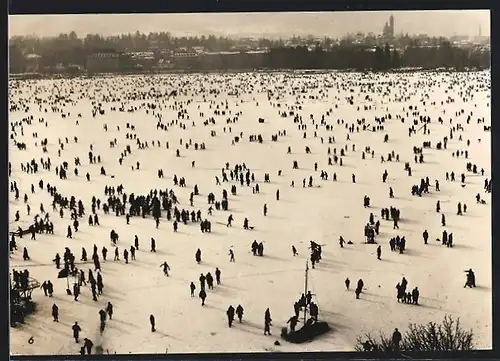 AK Zürich, Gfrörni 1963, Eisläufer