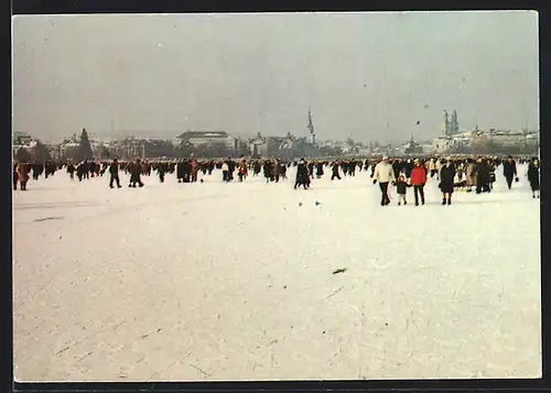 AK Zürich, Seegfrörni Januar-Februar 1963, Züricher auf dem zugefrorenen See