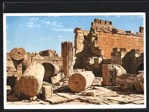 AK Baalbek, Bacchustempel, Ruinen im Vorraum