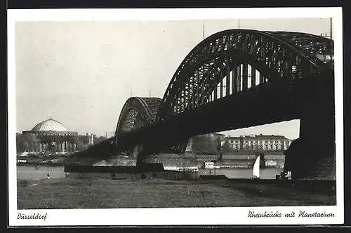 AK Düsseldorf, Rheinbrücke mit Planetarium