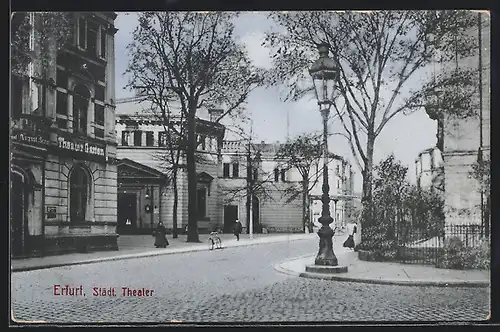 AK Erfurt, Städtisches Theater mit Strasse