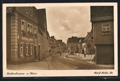 AK Frickenhausen a. Main, Strasse mit Gasthaus zum Bären und Denkmal