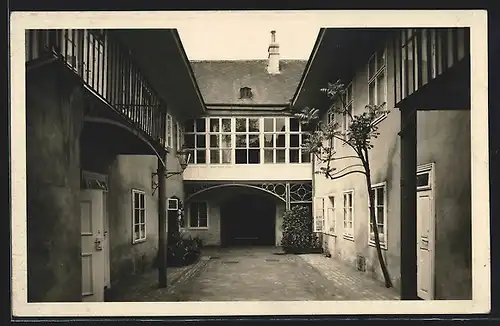 AK Wien, Franz Schuberts Geburtshaus, Nussdorferstr. 54, Hofansicht