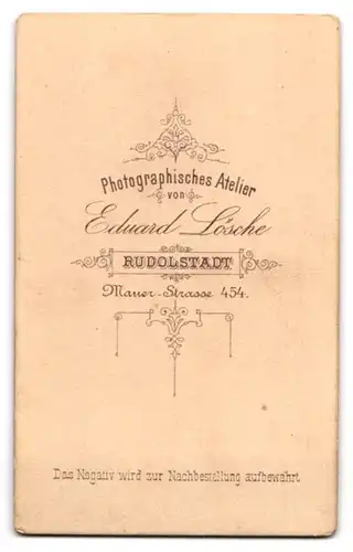 Fotografie Eduard Lösche, Rudolstadt, Mauer-Strasse 454, Jugendlicher Knabe mit elegantem Seitenscheitel und Sakko