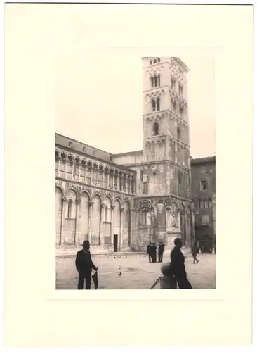 Fotografie unbekannter Fotograf, Ansicht Lucca, Blick auf das San Michele in Foro, 1930