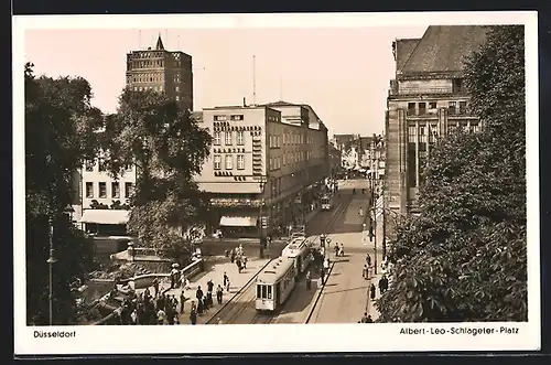 AK Düsseldorf, eine Strassenbahn auf dem Albert-Leo-Schlageter-Platz