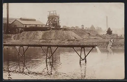 AK Johannesburg, Wasserablass vor dem Bergwerk