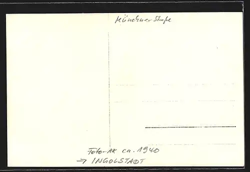 Foto-AK Ingolstadt, Fleisch u. Wurstwaten Eisenmann u. Gruber, ca. 1940