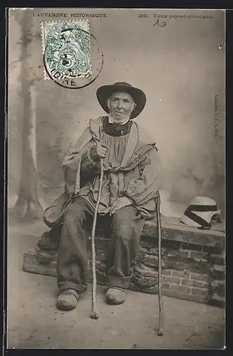 AK Auvergne, Vieux paysan auvergnat