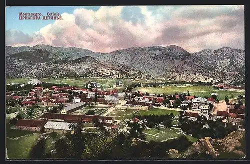 AK Cetinje, Ortsansicht gegen Bergpanorama