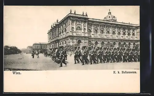AK Wien, K.K. Hofmuseum mit Soldaten