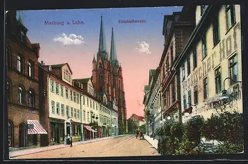 AK Marburg a. Lahn, Elisabethstrasse mit Gasthaus Hessischer Hof und Kirche