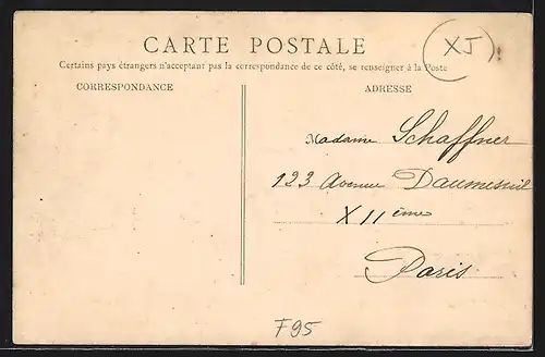 AK Beaumont, La Rue du Beffroi