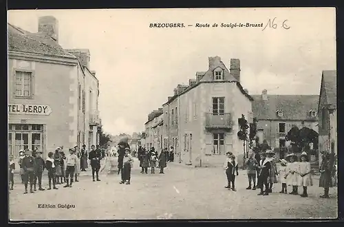 AK Bazougers, Route de Soulgé-le-Bruant et Hotel Leroy