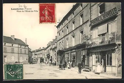 AK Lencloitre, Place de l`Hotel-de-Ville