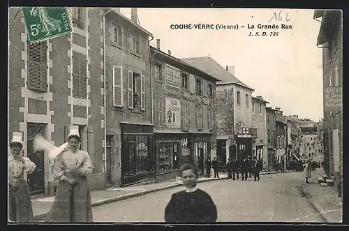 AK Couhé-Vérac, la Grande Rue