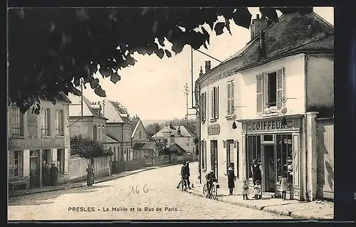 AK Presles, la Mairie et la Rue de Paris