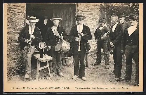 AK Cornouailles, Un Orchestre peu banal, les sonneurs bretons, Männer mit Flöten