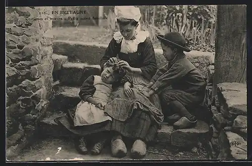 AK Bretagne, Costumes et moeurs, Petite scène familiale