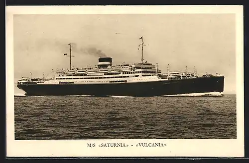 AK Passagierschiff M/S Saturnia unter Dampf