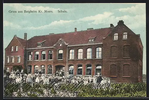AK Bergheim b. Moers, Schule
