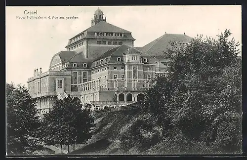 AK Kassel, Neues Hoftheater v. d. Aue aus gesehen