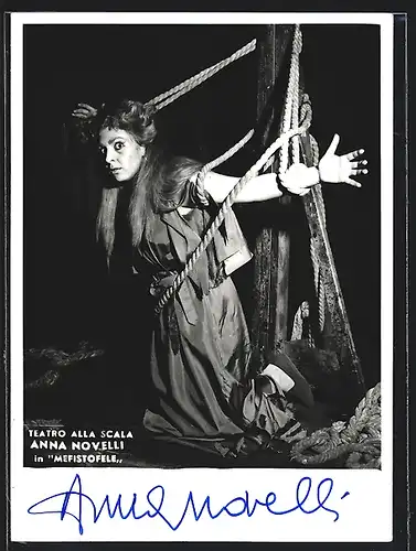 AK Opernsängerin Anna Novelli in Mefistofele, mit original Autograph