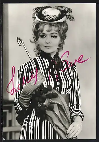 AK Opernsängerin Isabella Nawe als Norina in Don Pasquale, mit original Autograph