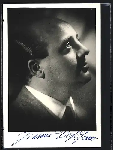 AK Opernsänger Gianni dal Ferro im Anzug im Profil, mit original Autograph